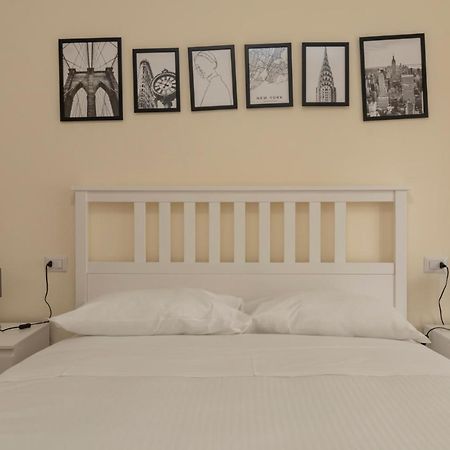 Joivy Modern 2Bed Flat With Balcony, 250M From M5 Foppa And M2 Sant'Agostino Apartment Милано Екстериор снимка
