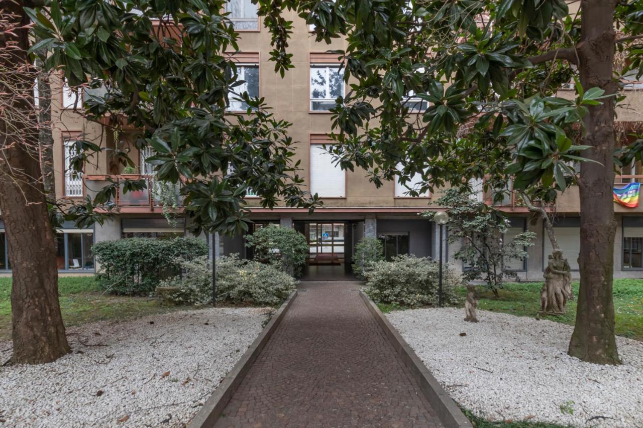 Joivy Modern 2Bed Flat With Balcony, 250M From M5 Foppa And M2 Sant'Agostino Apartment Милано Екстериор снимка