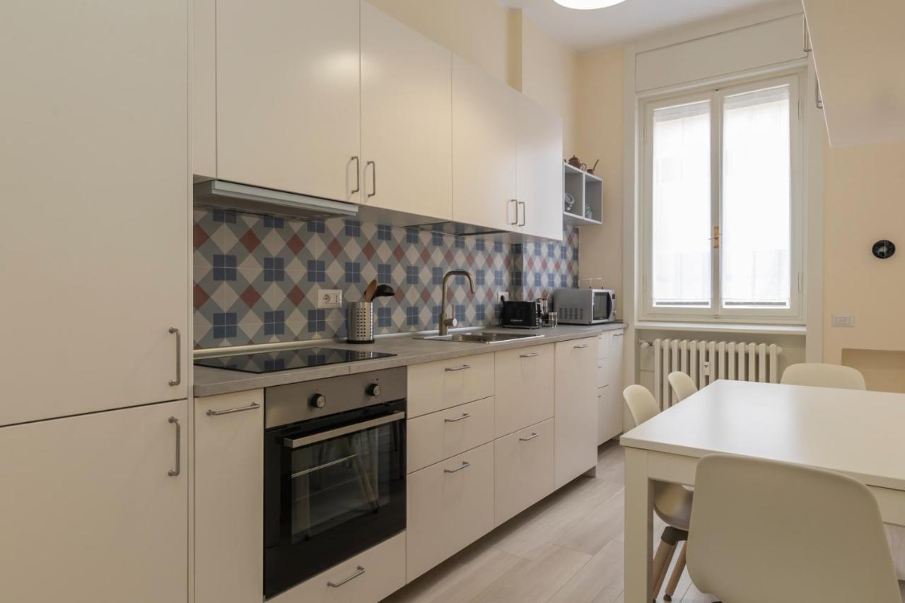 Joivy Modern 2Bed Flat With Balcony, 250M From M5 Foppa And M2 Sant'Agostino Apartment Милано Екстериор снимка