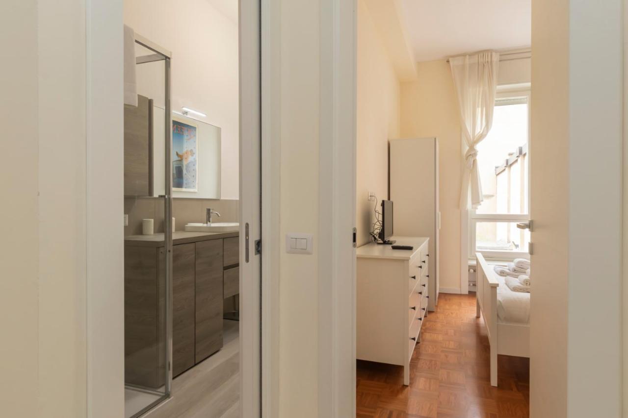 Joivy Modern 2Bed Flat With Balcony, 250M From M5 Foppa And M2 Sant'Agostino Apartment Милано Екстериор снимка