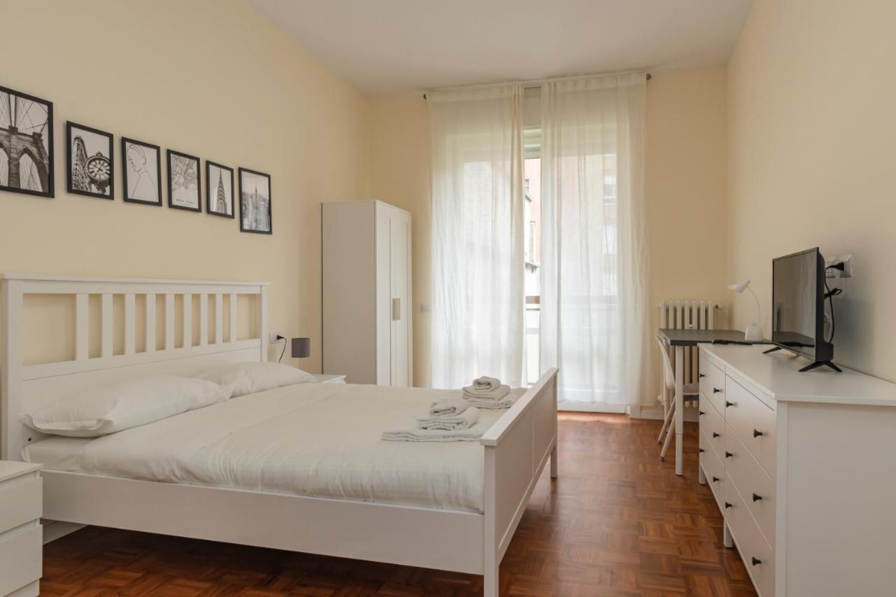 Joivy Modern 2Bed Flat With Balcony, 250M From M5 Foppa And M2 Sant'Agostino Apartment Милано Екстериор снимка